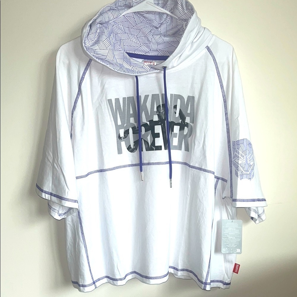 Marvel Wakanda Forever Hooded Short Sleeve Cropped T-shirt 1X